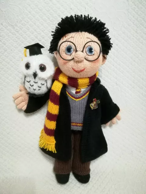 Toy knitting patterns, knit a wizard doll based on HP, bonus owl knittin pattern 2