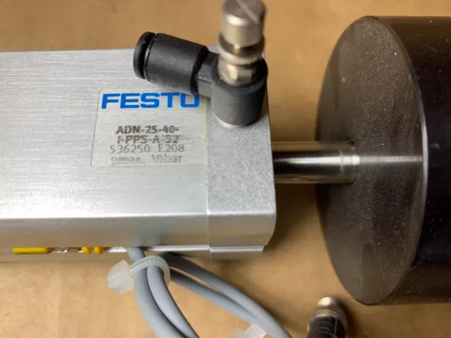 Festo 536250 Semi-Rotary Drive 2