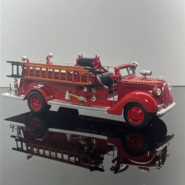 Road Signature Ford 1938 Fire Engine Georgetown Red