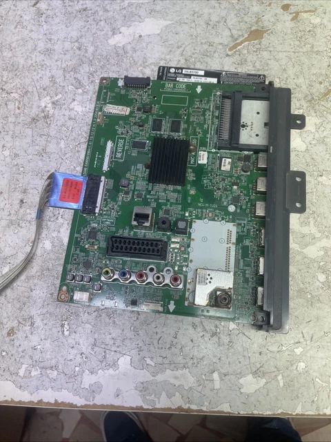 Carte Mère TV LG 42LF2510 - EAX60686902(0) / EBU60710826 - Pièce Détachée Occasion