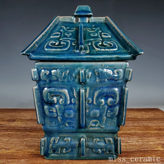 10.6" Chinese Antique Porcelain dazhou dynasty chai kiln Blue glaze beast Statue