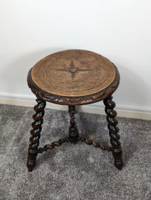 French Farmhouse 19th Century Wooden Milking Stool - Carved, Barley Twist Legs