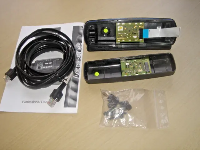 Motorola RLN4802A GM360 CDM125 CDM1550 remote mounting kit c/w RKN4077A 3m cable