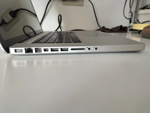 Apple MacBook Pro Late 2011, Intel i7 2,2 Ghz, 8gb Ram, SSD 240Gb, 15,4", LEGGI 8