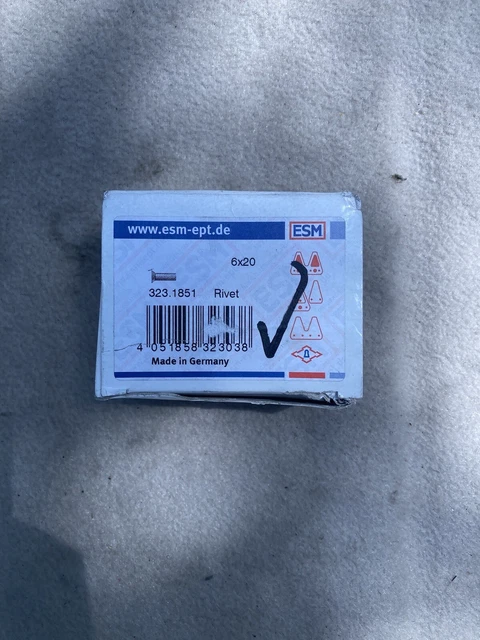 30x ESM Senkniet 6 x 20 mm,  323 1851