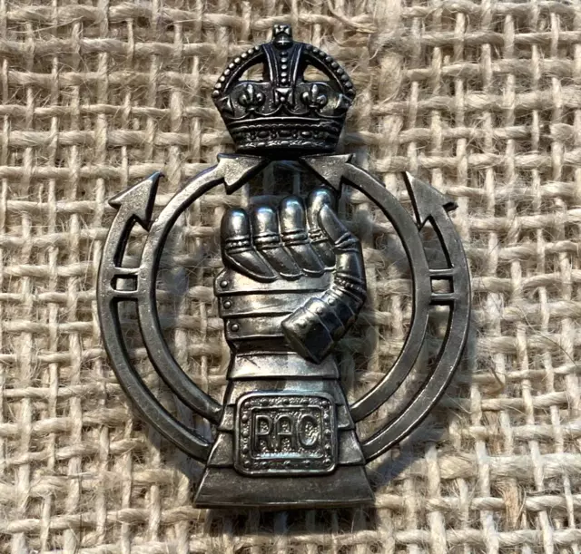 Royal Armoured Corps Cap Badge