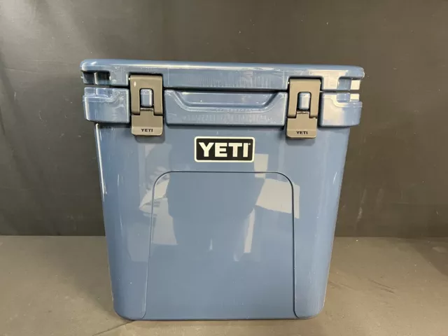 YETI Roadie 48 Wheeled Cooler with Retractable Periscope Handle