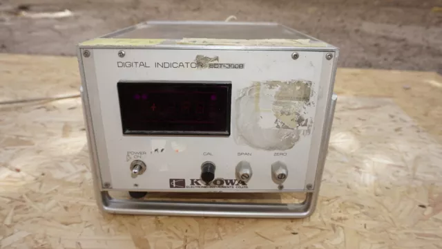 KYOWA SDT-300B Digital Indicator