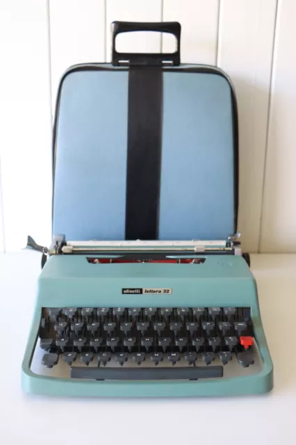 Vintage Blue Olivetti Lettera 32 Typewriter - Original Case - Full working order