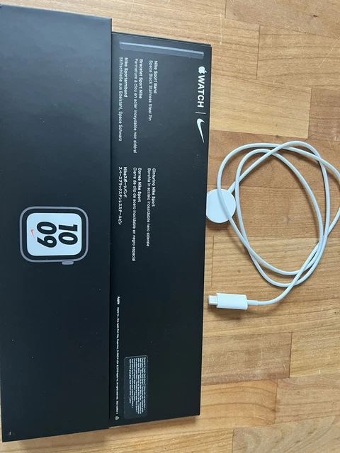 Apple Watch SE Nike 44mm Space Grau Aluminiumgehäuse mit Anthrazit/Schwarz...