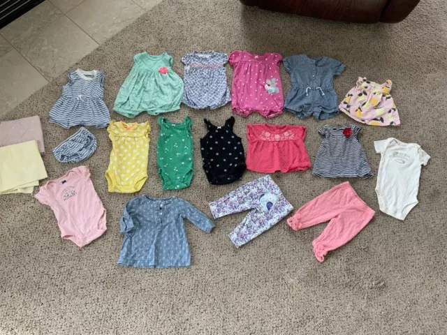Lot of 18 Bundle of Baby Girl Carters Size 3 months