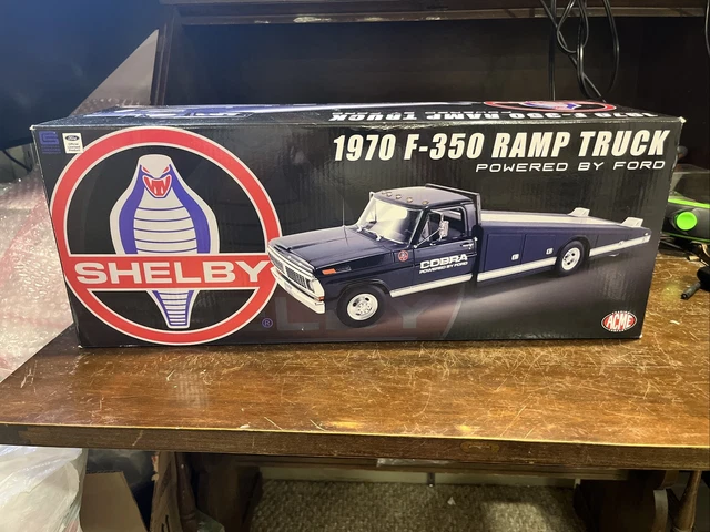 Ford F350 Ramp Truck 1970 Cobra 1/18 ACME 1801405 - miniature américaine