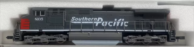 N scale Kato DCC equipped Southern Pacific GE C44-9W locomotive engine SP #8105