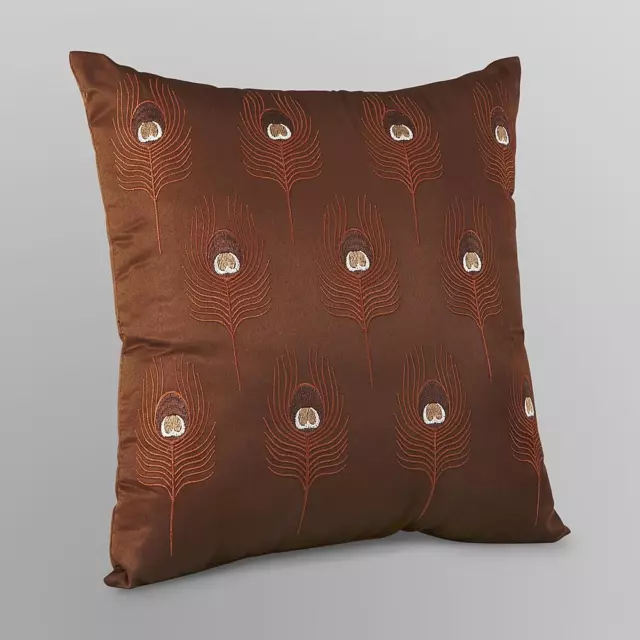 Sofia Home Braided Faux Fur 20 inch x 20 inch Ombre Tan Decorative Pillow by Sofia Vergara, Brown