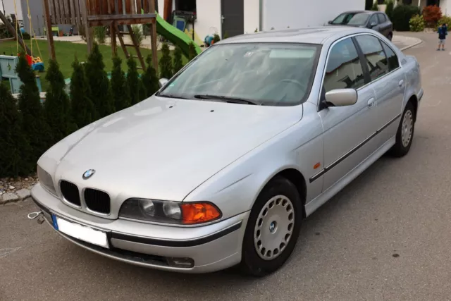 BMW E39 Limousine 523i EZ 1999 KM 317000 TÜV 12/24 Motorschaden BMW E39 Limousine 523i EZ 1999 KM 317000 TÜV 12/24 Motorschaden