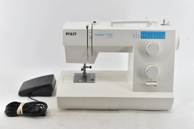 PFAFF Model 1122 Sewing Machine W/Bag - Tested & Working (3127E)