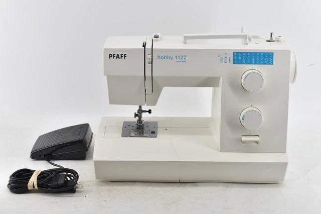 PFAFF Model 1122 Sewing Machine W/Bag - Tested & Working (3127E) PFAFF Model 1122 Sewing Machine W/Bag - Tested & Working (3127E)
