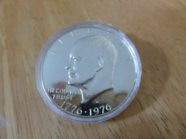 1776-1976 Eisenhower Liberty Bell Moon One Dollar US Bicentennial Coin