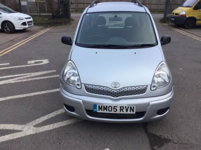 Spares or repair Toyota Yaris 1.3