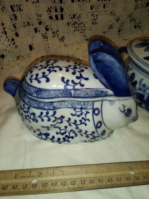 Rabbit covered lidded jar bowl dish porcelain delft flow blue white asian