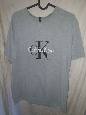 T-Shirt Calvin Klein Da Uomo/Adolescente/Ragazzo Grigia Taglia Xl Extra Large Usata