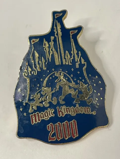 Vintage Disney Magic Kingdom 2000 Cinderella Castle Pin