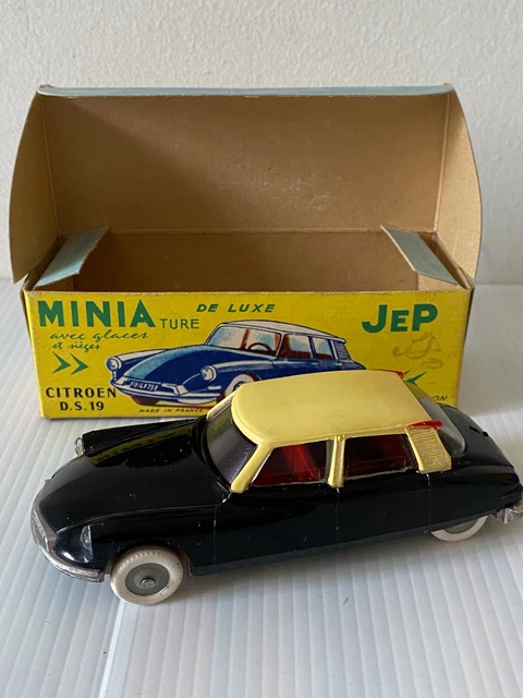 DINKY TOYS FRANCE - 530 - Citroen DS 19 - Modèle d’Export - En boite
