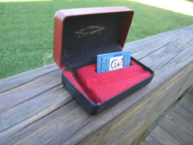 Beautiful 1930's Gillette New Type Case Only Red and Black Set 3