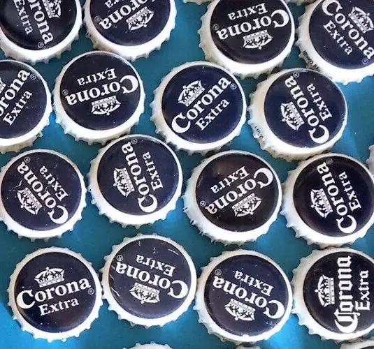 40x Tapas de Botella Cerveza Corona Extra Blanco y Negro Corona Gorras Hombre Cueva Bar Artesanía