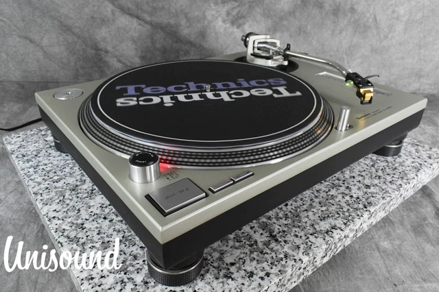 Technics SL-1200MK5 Silver direct drive DJ turntable in Very Good condition.