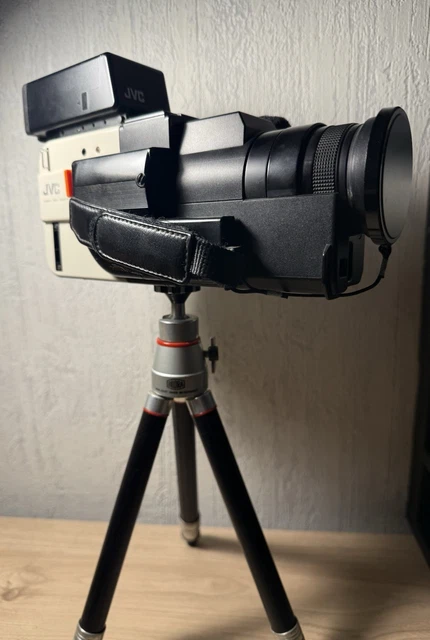 JVC COULEUR VIDEO Caméra TK-C921 TK-C921BEG Tamron F=2.8-12 / 1 :1.4/1/3 CCTV EUR 109,37 - FR