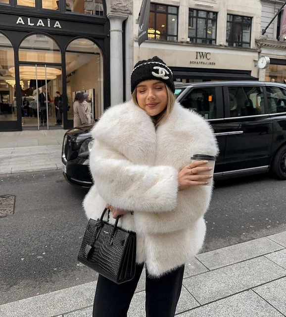 本日限定お値下げ ANDWANG White mix fake fur coat 本日限定お値下げ ANDWANG White mix fake fur coat 本日限定お