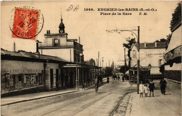 CPA AK ENGHIEN-les-BAINS - Place de la Gare (580037)