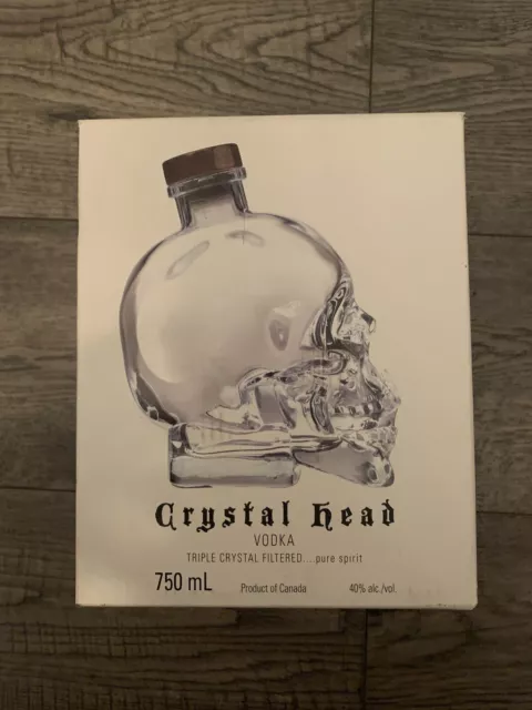 CRYSTAL HEAD VODKA Glass Skull Bottle Halloween 750ML - MISSING ORIGINAL CAP CRYSTAL HEAD VODKA Glass Skull Bottle Halloween 750ML - MISSING ORIGINAL CAP