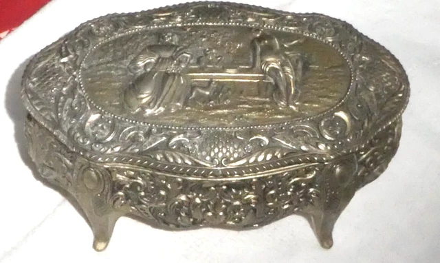 Très ancienne boîte à bijoux en métal argenté des années 30-40 Boîte plaquée argent très travaillée Cadeau de Noël Cadeau pour elle Argenterie italienne vintage - France