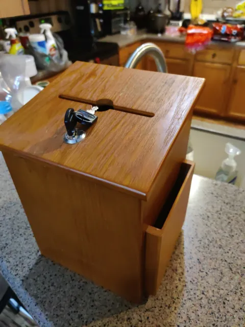 Wood Locking Pocket Mountable Suggestion Box