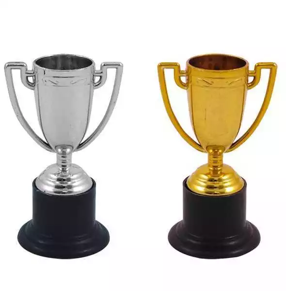 Paquete De 12 Dorado y Plateado Mini 10cm Trofeos Tazas SPORTS Día Premios