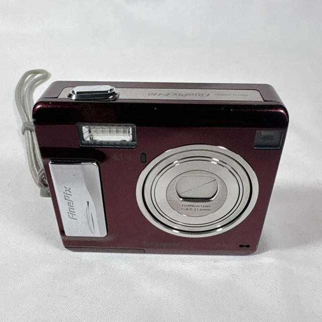 FUJIFILM FINEPIX F440 Compact Digital Camera Tested Working Seller