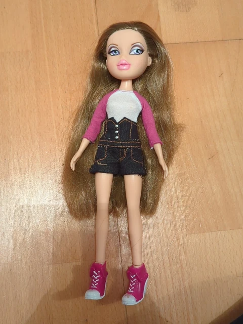 Bratz carrie store