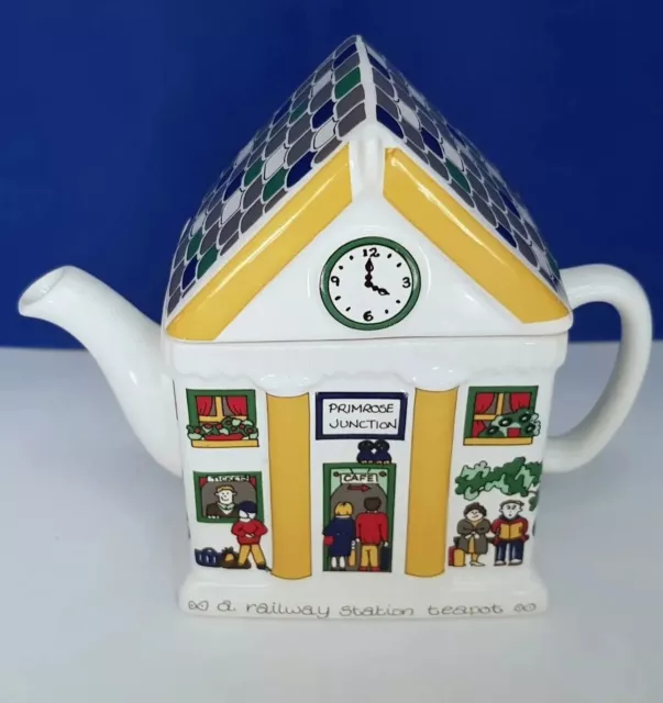 English Life Teapots By Wade Station Teapot Barry Smith & Barbara Wootton Design