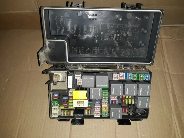 2009 Caravan Viaggio Scatola Fusibili Controllo Modulo Bcm RTE24A02F7