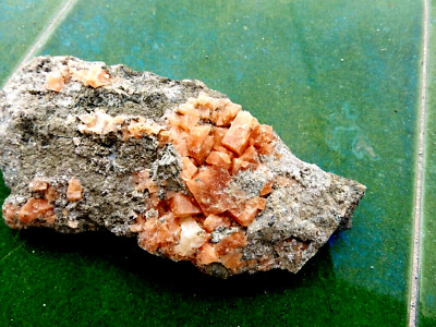 Minerales " Fantasticos Cristales De Chabazita En Matriz  (Marruecos) -  7B22 "