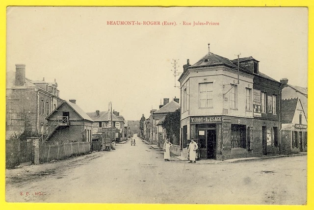 cpa 27 BEAUMONT le ROGER (Eure) Rue Jules Priore grocery store TIOT LESAGE coffee RARE
