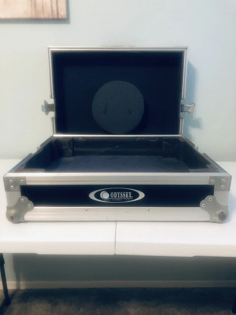 Odessey FTTBLK Flight Zone Technics 1200 Turntable Road Case