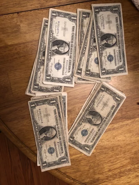 ✔ One 1935 Blue Seal $1 Dollar Silver Certificate, VG/VF, Old US One Dollar Bill 2