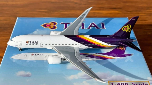PHOENIX 1:400 THAI Airways Boeing 787-9 HS-TWB (11708) Die