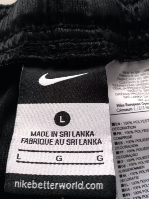 Short neuf Nike taille L 3