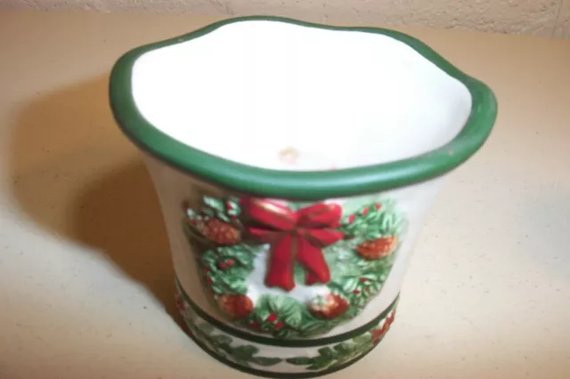 VTG YANKEE CANDLE VOTIVE HOLDER XMAS WREATH + Candle