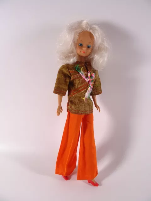 Vintage Barbie Clone Steffi Love Modepuppe Kleidung wie abgebildet (12365)