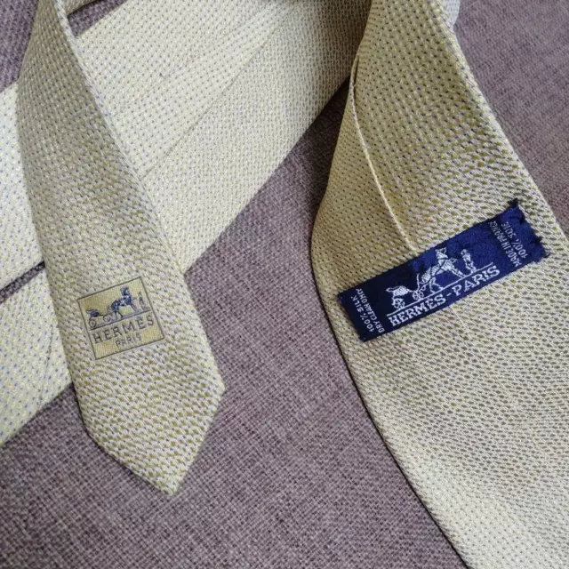 Hermes 100% Silk Tie for Men Used Beige Yellow Grenadine Pattern Made in France